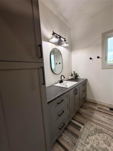 26 Appleton Drive, St Malo, MB 
