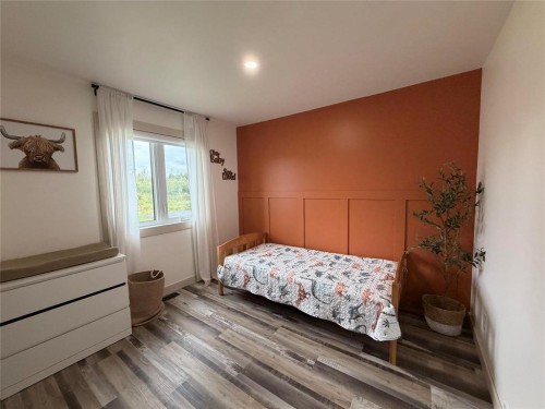 26 Appleton Drive, St Malo, MB 
