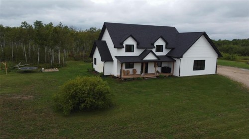 26 Appleton Drive, St Malo, MB 