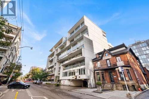 205 - 75 PORTLAND STREET  Toronto, ON M5V 2M9