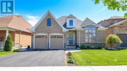 33 TAMARACK TRAIL Barrie, ON L4N 6M7