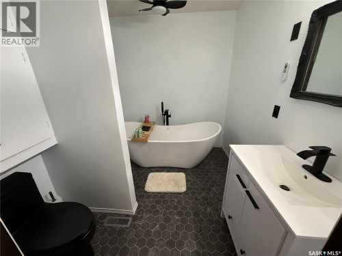 12 Overlord Crescent, Kindersley, SK 