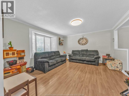 3149 Elmwood Crescent, Windsor, ON 