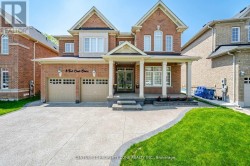 8 TEAL CREST CIRCLE Brampton, ON L6X 2Z6