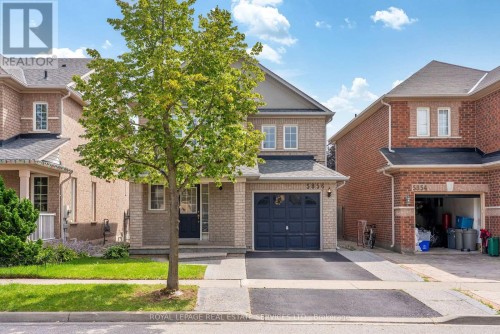5856 Blue Spruce Avenue, Burlington, ON 