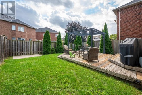 5856 Blue Spruce Avenue, Burlington, ON 