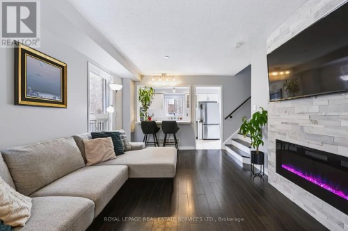 5856 Blue Spruce Avenue, Burlington, ON 