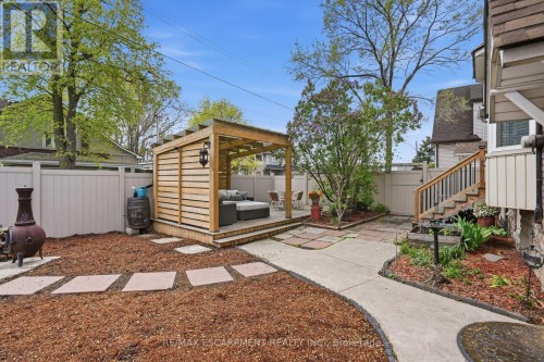 230 Beach Boulevard, Hamilton, ON 