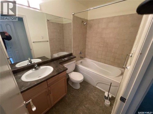 306C 1121 Mckercher Drive, Saskatoon, SK 