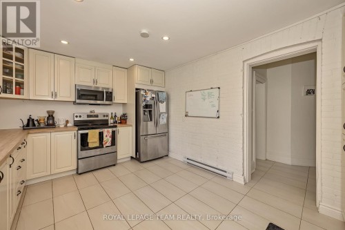 11 Sherbrooke Avenue, Ottawa, ON 