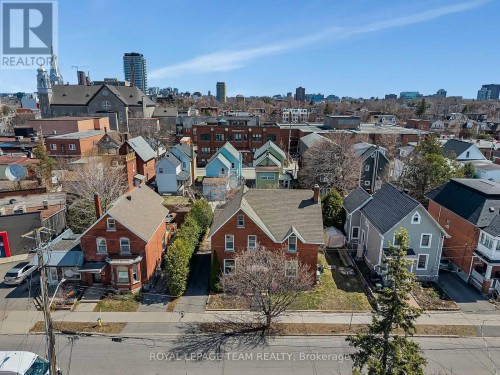 11 Sherbrooke Avenue, Ottawa, ON 