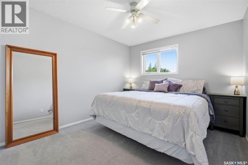 174 Hinitt Place, Saskatoon, SK 