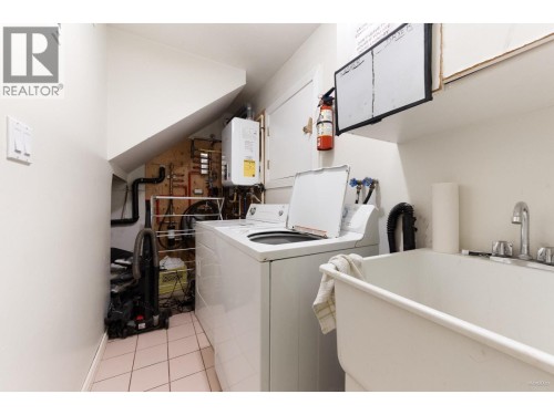 3207 Vimy Crescent, Vancouver, BC 