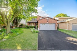 3217 HAZELWOOD AVENUE  Burlington, ON L7M 2V3