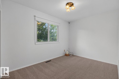 12424 77 St Nw, Edmonton, AB 