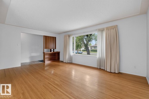 12424 77 St Nw, Edmonton, AB 