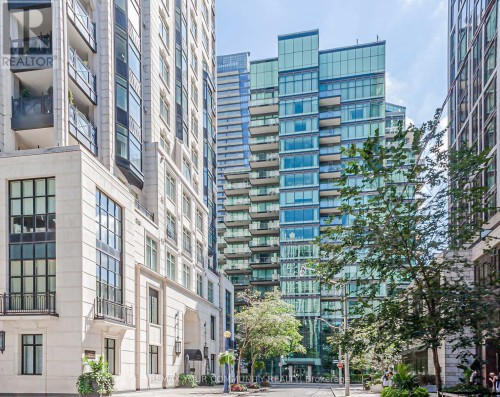 902 - 77 CHARLES STREET W , Toronto, Ontario M5S 2X1 3