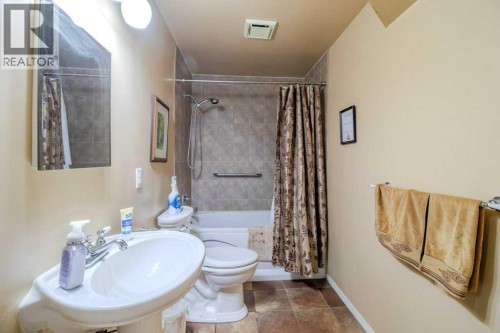 46 Meadowview Close, Sylvan Lake, AB 