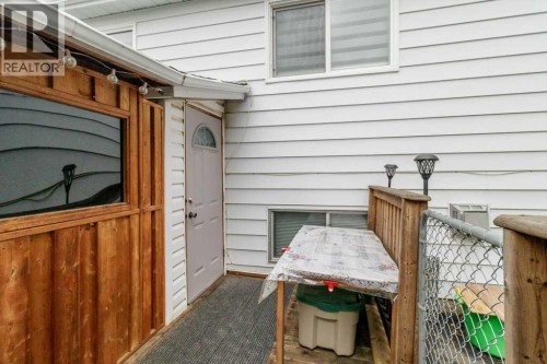 46 Meadowview Close, Sylvan Lake, AB 
