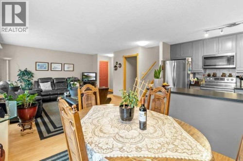 46 Meadowview Close, Sylvan Lake, AB 