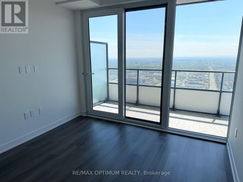 6201 - 448 BURNHAMPTHROPE ROAD , Mississauga, Ontario L5B 0R4 4