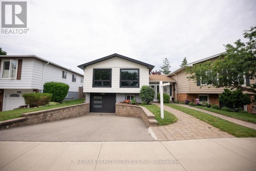 3469 Caplan Crescent, Burlington, ON 