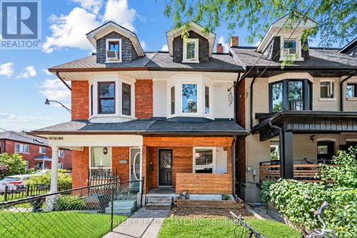 472 CRAWFORD STREET  Toronto, ON M6G 3J8