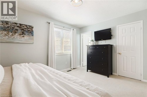 2163 Sutton Drive, Burlington, ON 