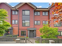 42 19897 75A AVENUE  Langley, BC V2Y 3S2
