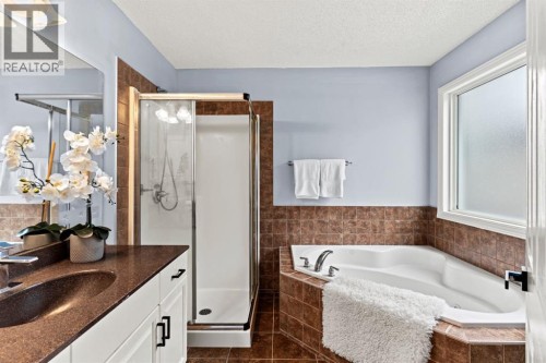 224 Panamount View Nw, Calgary, AB 