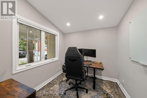 4 Avon Lane, Ottawa, ON 