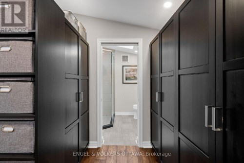 4 Avon Lane, Ottawa, ON 