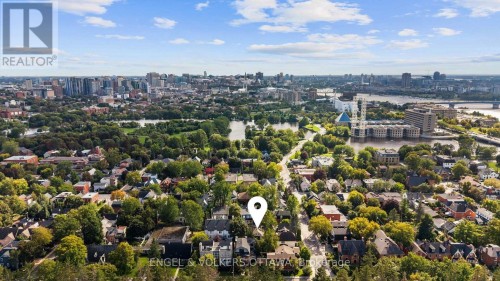 4 Avon Lane, Ottawa, ON 