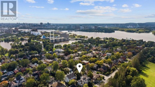 4 Avon Lane, Ottawa, ON 