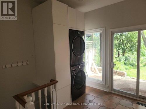 18 Wilton Crescent, Ottawa, ON 