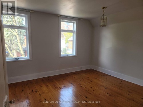 18 Wilton Crescent, Ottawa, ON 