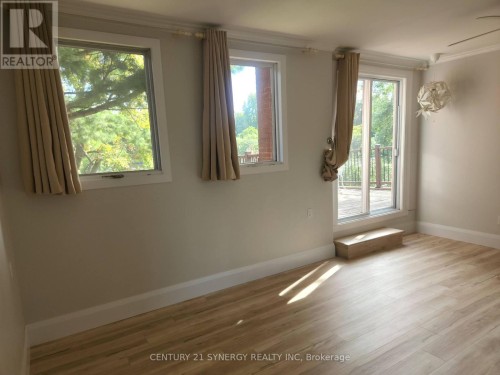 18 Wilton Crescent, Ottawa, ON 
