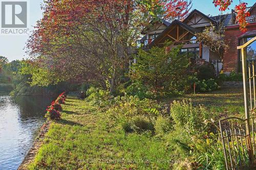 18 Wilton Crescent, Ottawa, ON 