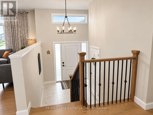 320 MCLEAN CRESCENT , Saugeen Shores, Ontario N0H 2C3 2