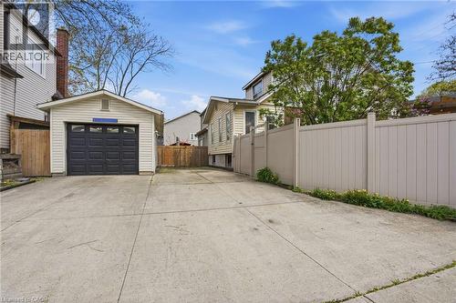 230 Beach Boulevard, Hamilton, ON 