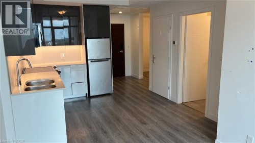 60 FREDERICK Street Unit# 1013 , Kitchener, Ontario N2H 0C7 3