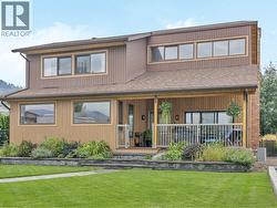 146 YORKTON Avenue Penticton, BC V2A 3V2