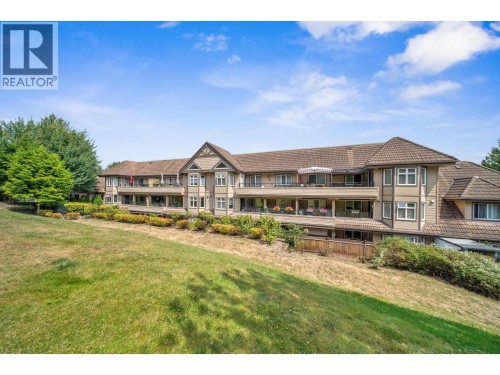 302 160 SHORELINE CIRCLE  Port Moody, BC V3H 0B2
