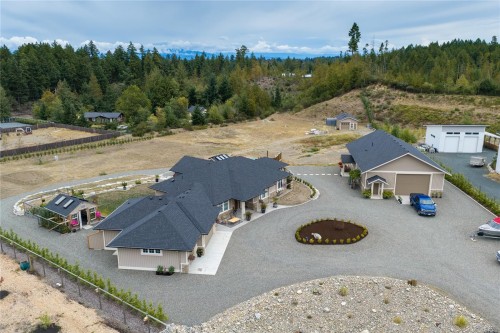 1100 Alpine View Pl, Coombs, BC 