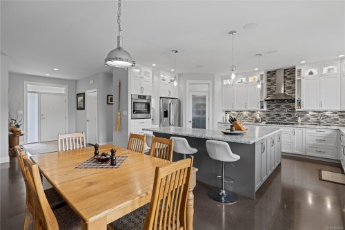 1100 Alpine View Pl, Coombs, BC 