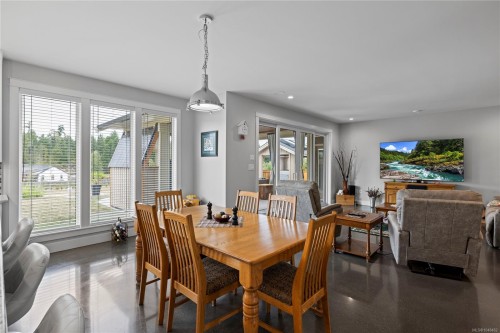 1100 Alpine View Pl, Coombs, BC 
