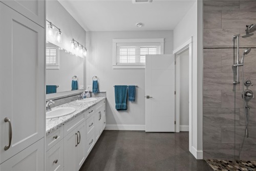 1100 Alpine View Pl, Coombs, BC 