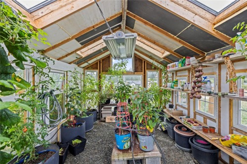 1100 Alpine View Pl, Coombs, BC 