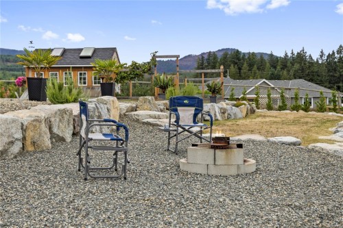 1100 Alpine View Pl, Coombs, BC 
