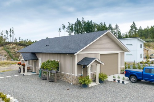 1100 Alpine View Pl, Coombs, BC 